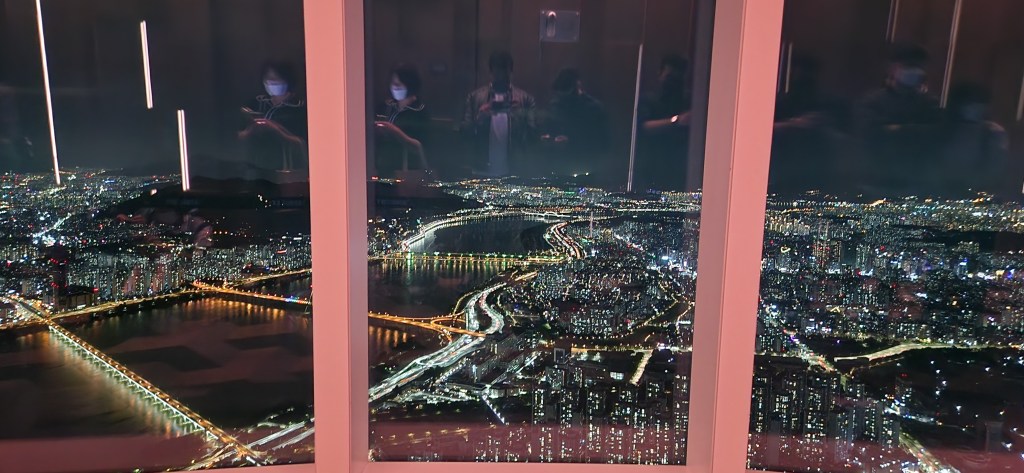 The Skies of Seoul, Lotte World&nbsp;Tower