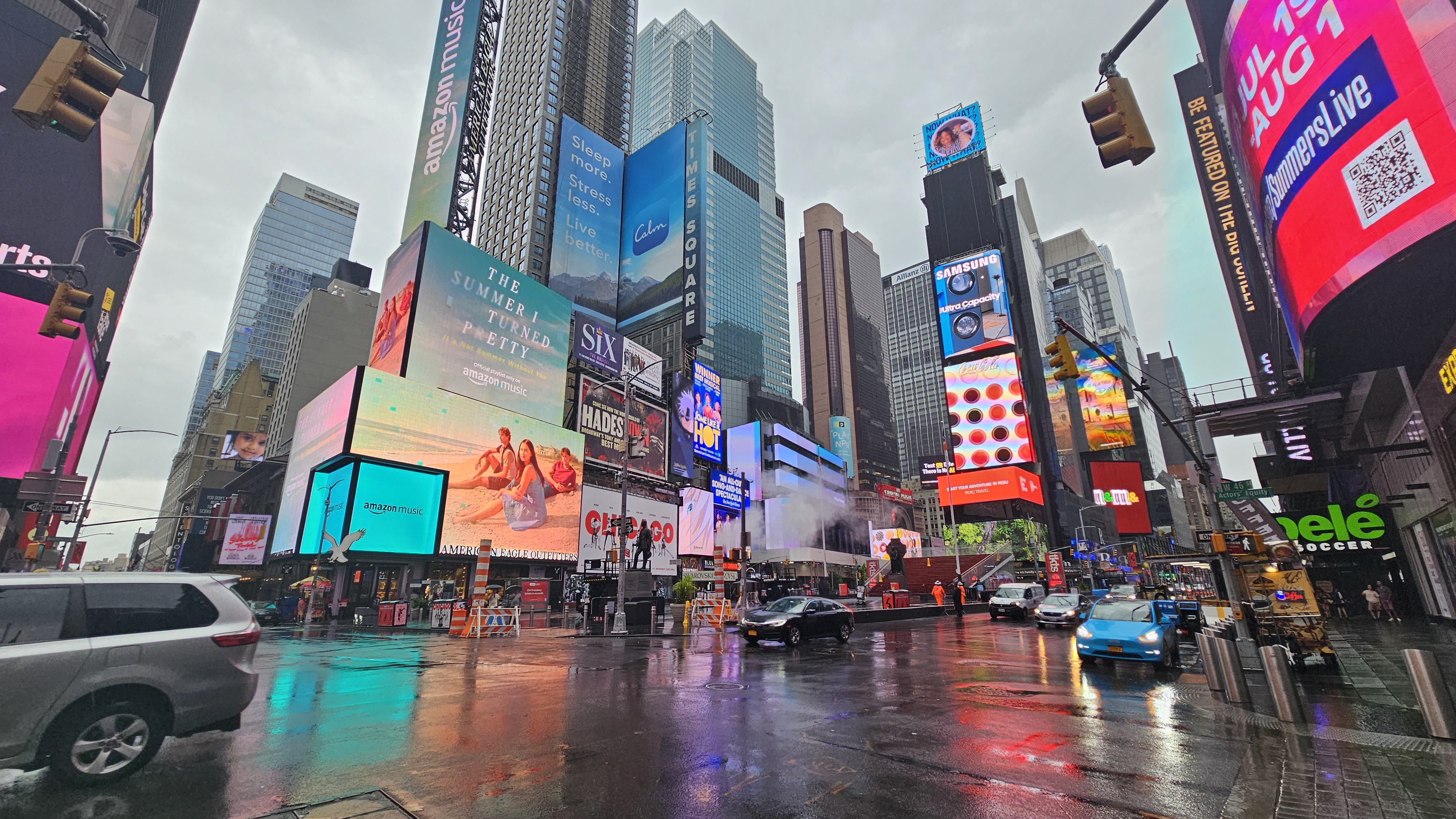 The Neon Jungle, Times Square