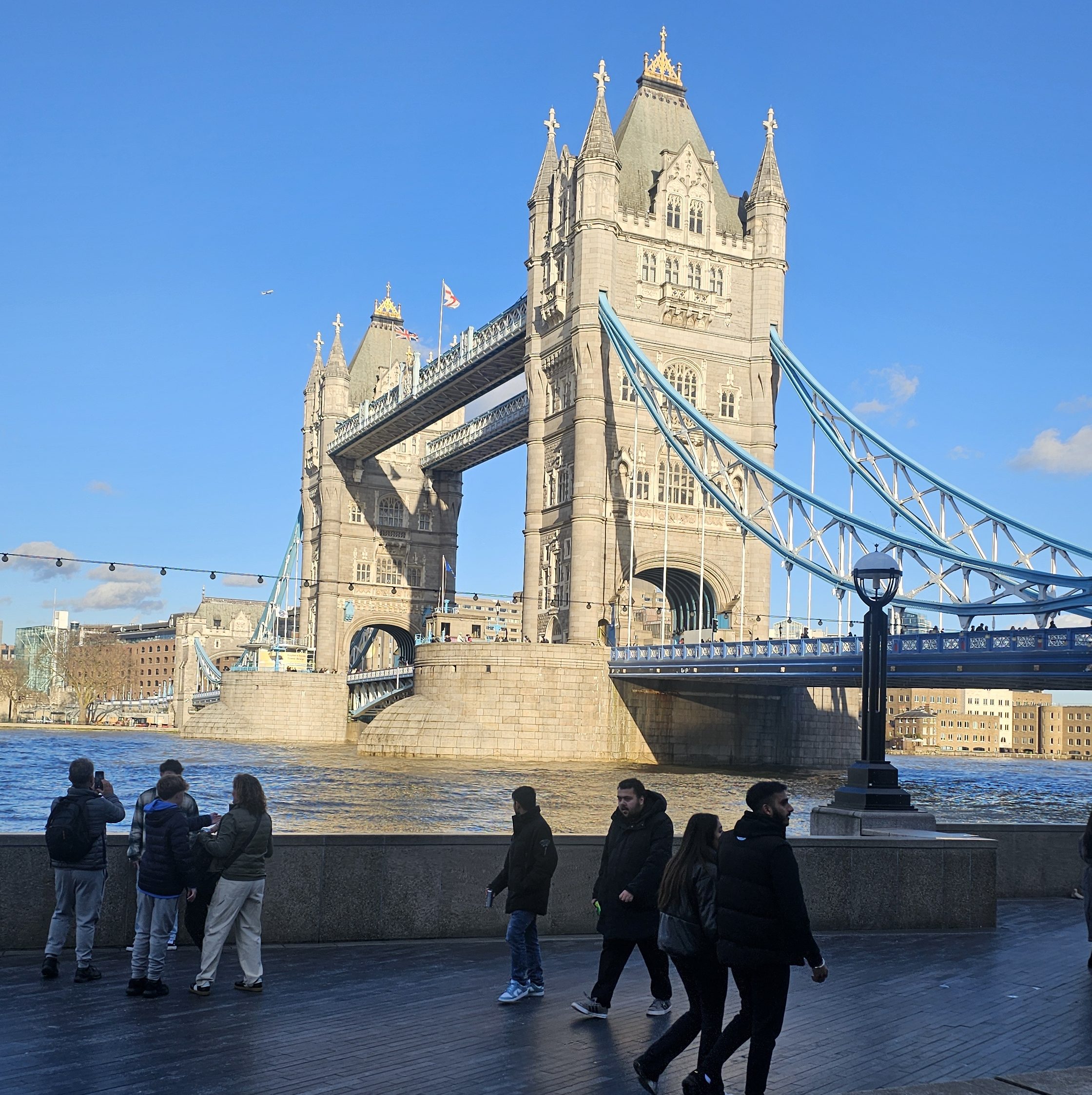 VLOG : A Walk in London